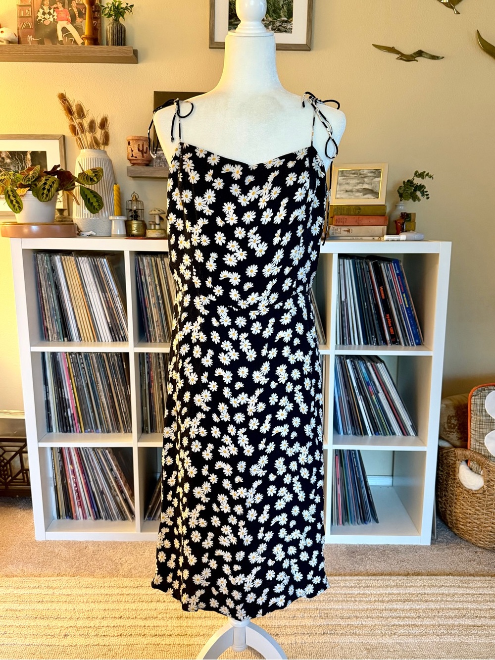 Reformation Size 16 Tie Shoulder Midi Daisy Dress